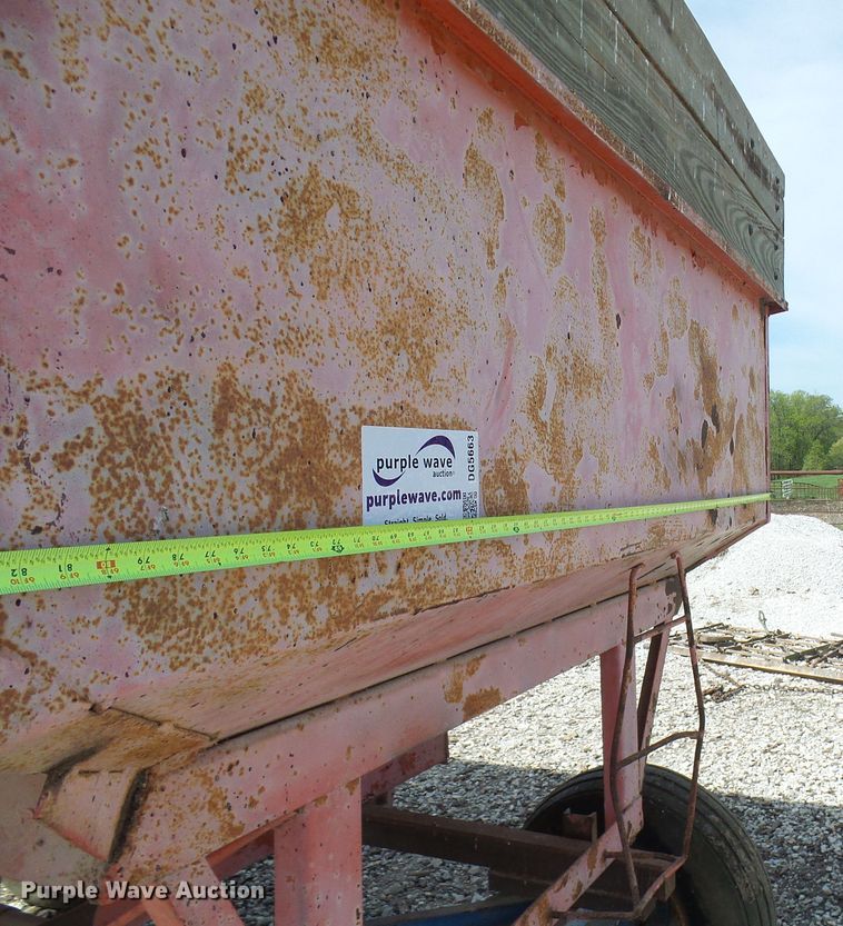 image for item DG5663 Gravity wagon