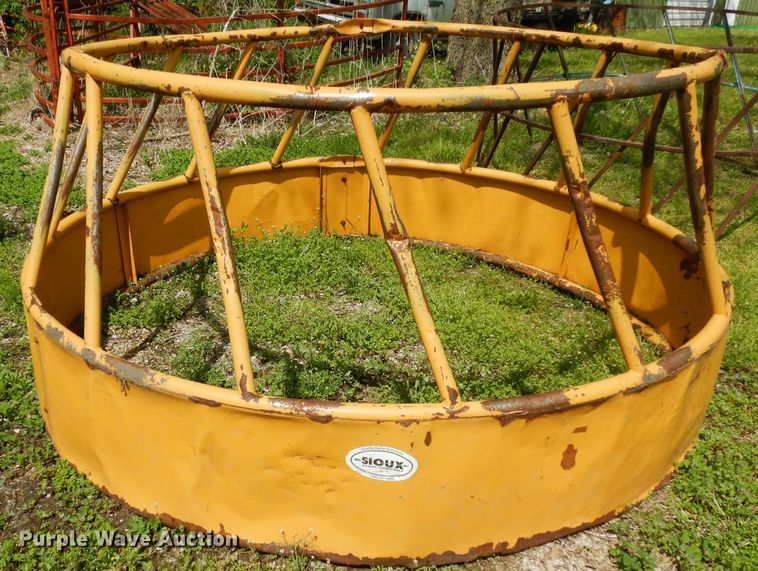 image for item DG6481 (3) hay bale rings