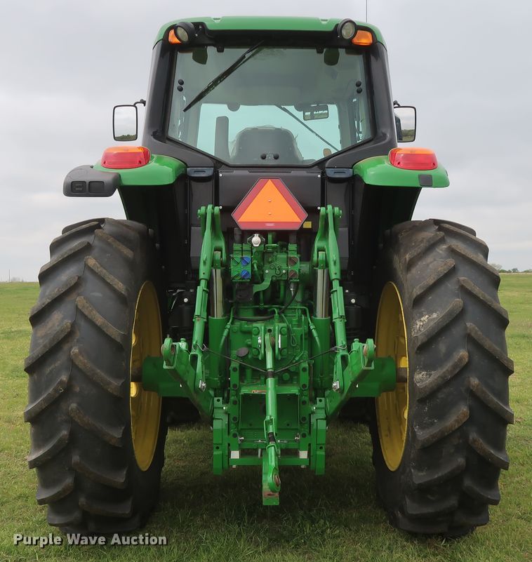 image for item DH0864 2017 John Deere 6175M MFWD tractor