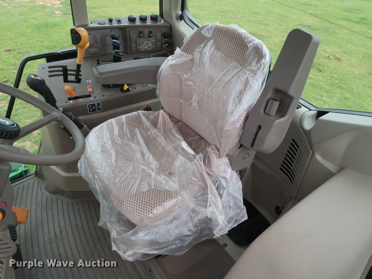 image for item DH0864 2017 John Deere 6175M MFWD tractor