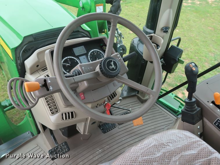 image for item DH0864 2017 John Deere 6175M MFWD tractor