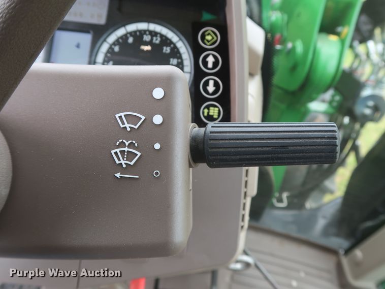 image for item DH0864 2017 John Deere 6175M MFWD tractor