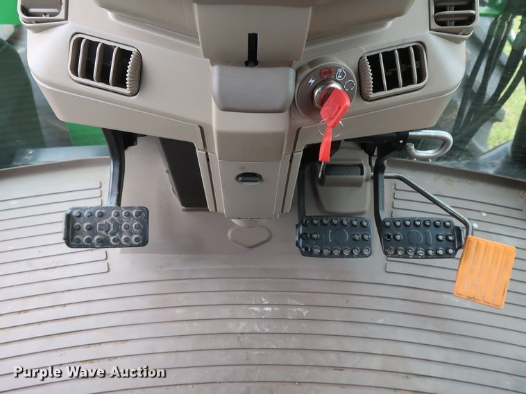 image for item DH0864 2017 John Deere 6175M MFWD tractor