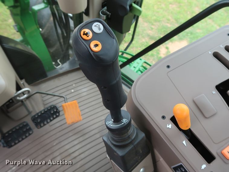 image for item DH0864 2017 John Deere 6175M MFWD tractor