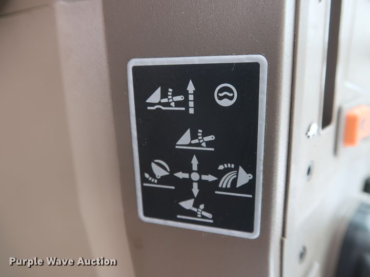 image for item DH0864 2017 John Deere 6175M MFWD tractor