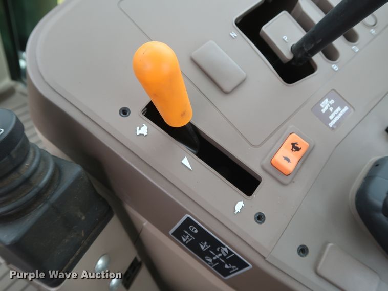 image for item DH0864 2017 John Deere 6175M MFWD tractor