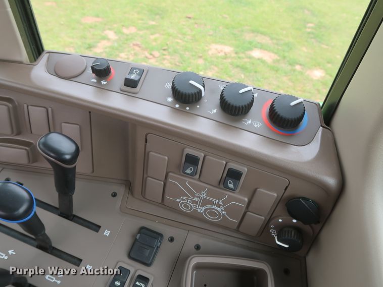 image for item DH0864 2017 John Deere 6175M MFWD tractor