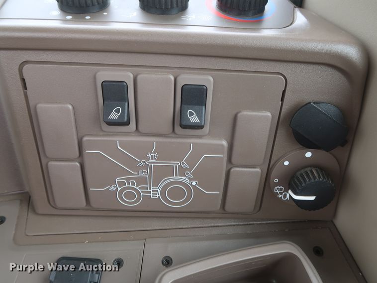 image for item DH0864 2017 John Deere 6175M MFWD tractor