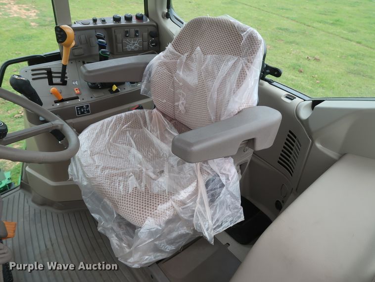 image for item DH0864 2017 John Deere 6175M MFWD tractor