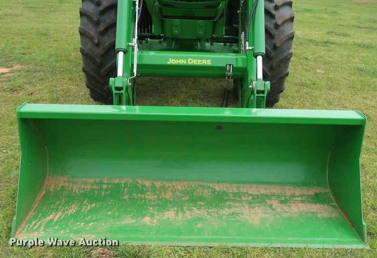 image for item DH0864 2017 John Deere 6175M MFWD tractor