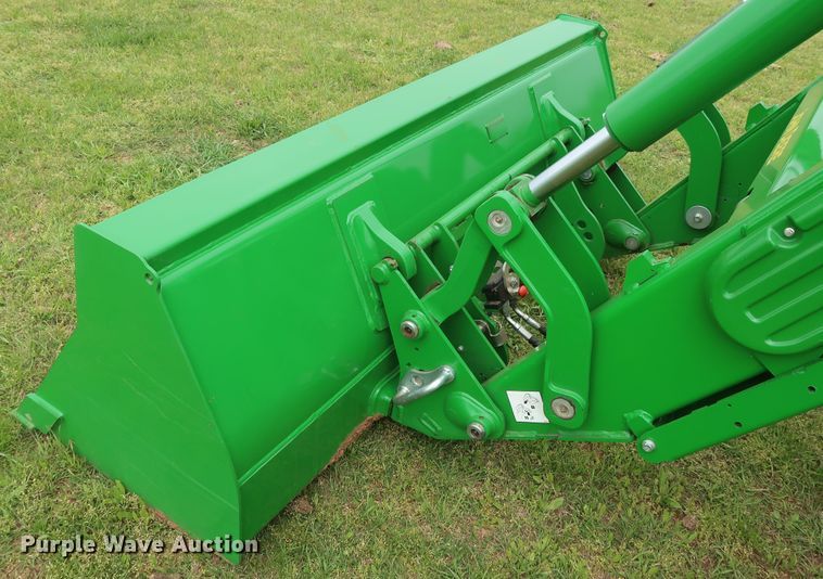 image for item DH0864 2017 John Deere 6175M MFWD tractor