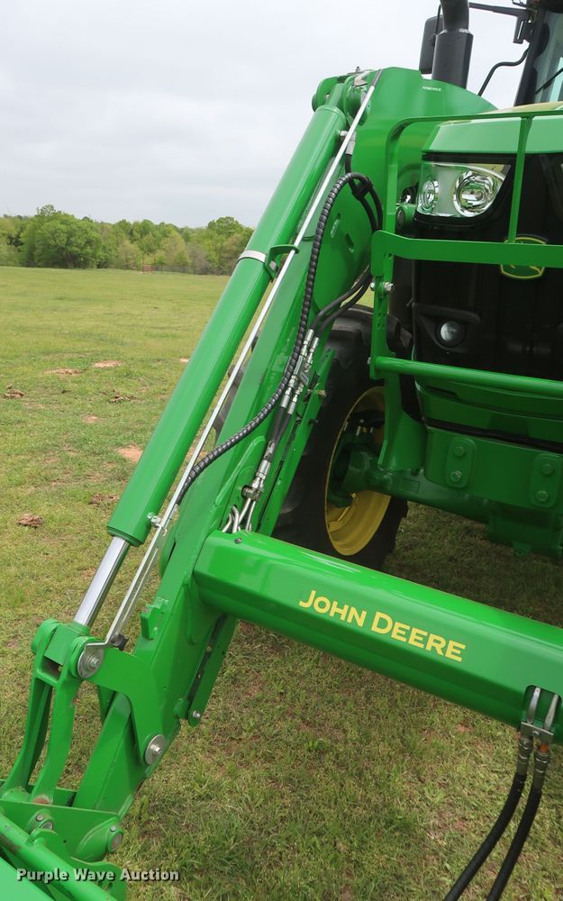 image for item DH0864 2017 John Deere 6175M MFWD tractor