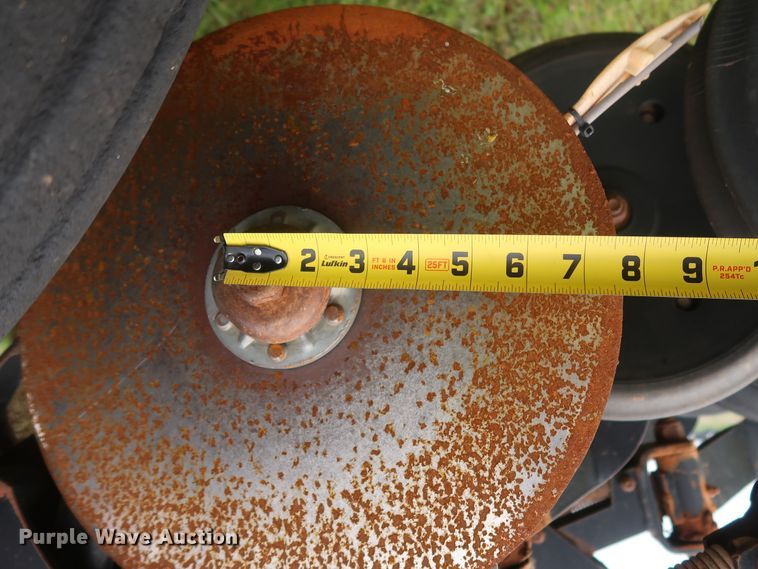 image for item DH0865 2006 Sunflower 9433-40 grain drill