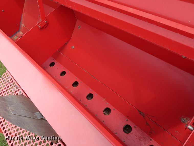 image for item DH0865 2006 Sunflower 9433-40 grain drill