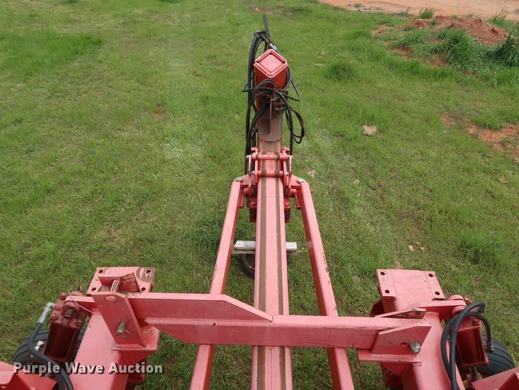 image for item DH0865 2006 Sunflower 9433-40 grain drill