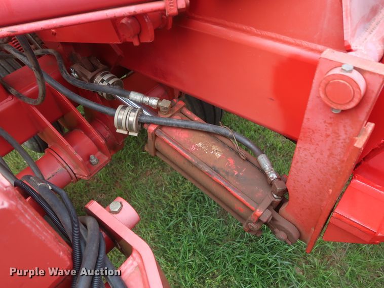 image for item DH0865 2006 Sunflower 9433-40 grain drill