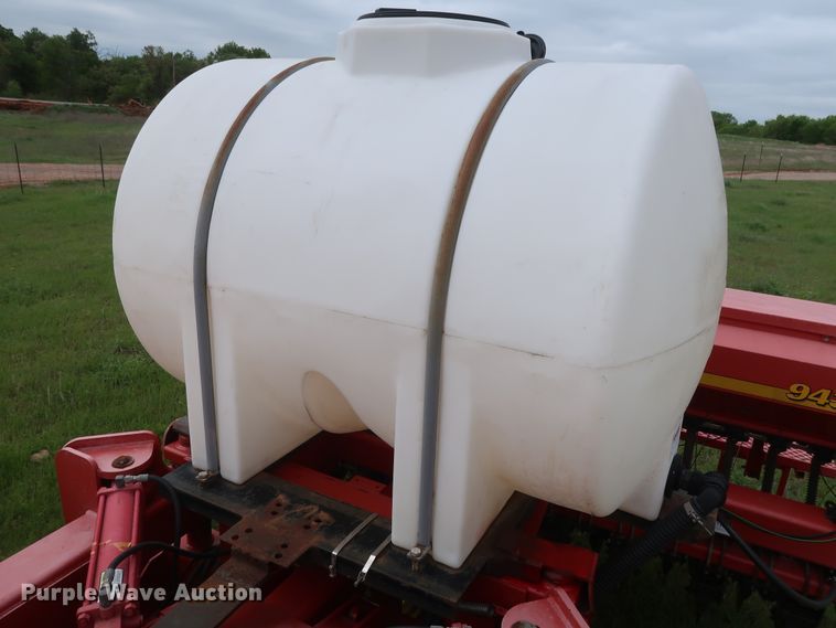 image for item DH0865 2006 Sunflower 9433-40 grain drill