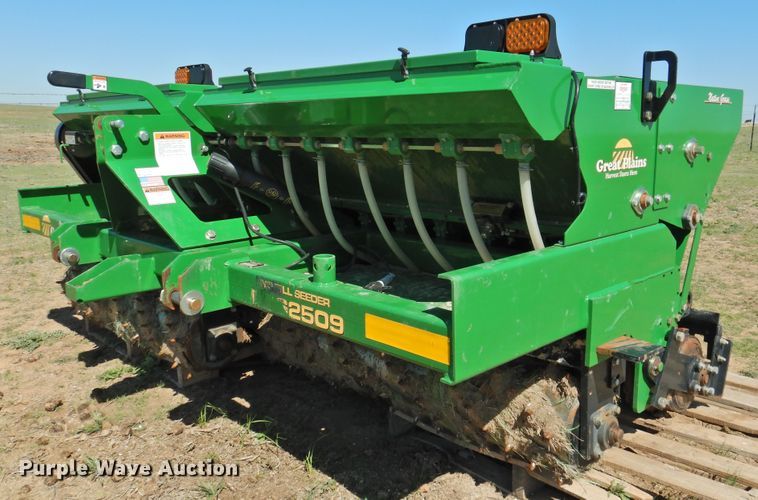 image for item DI0082 Great Plains NTS2509 no-till seeder
