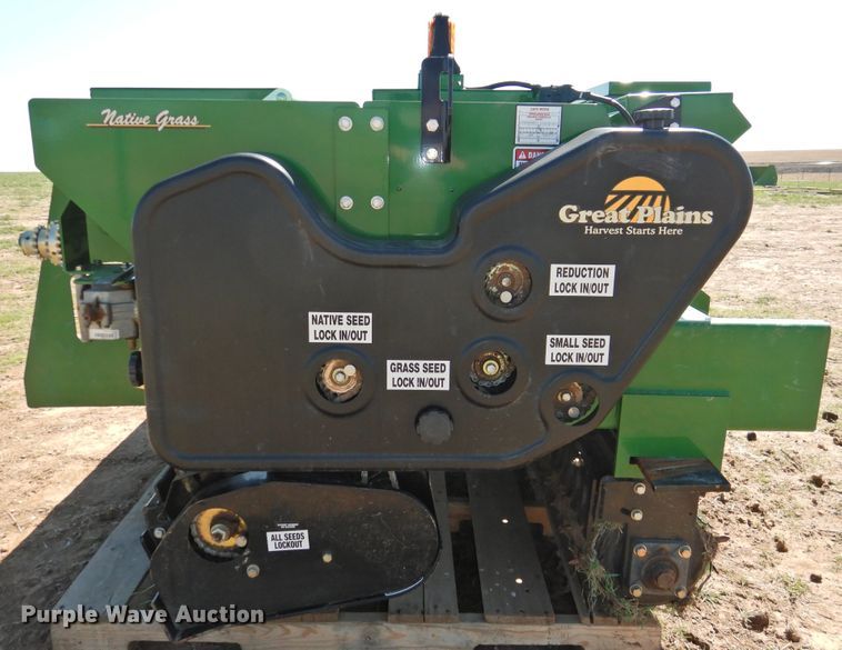 image for item DI0082 Great Plains NTS2509 no-till seeder