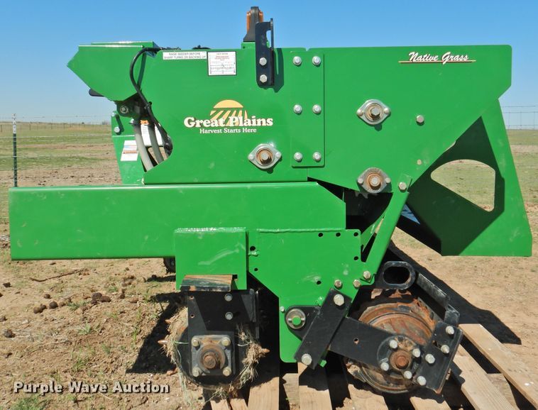 image for item DI0082 Great Plains NTS2509 no-till seeder