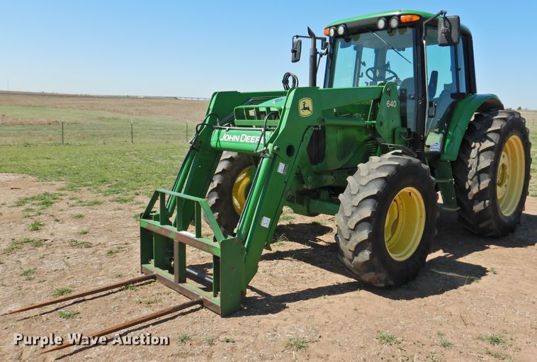 image for item DI0083 2005 John Deere 6420 MFWD tractor