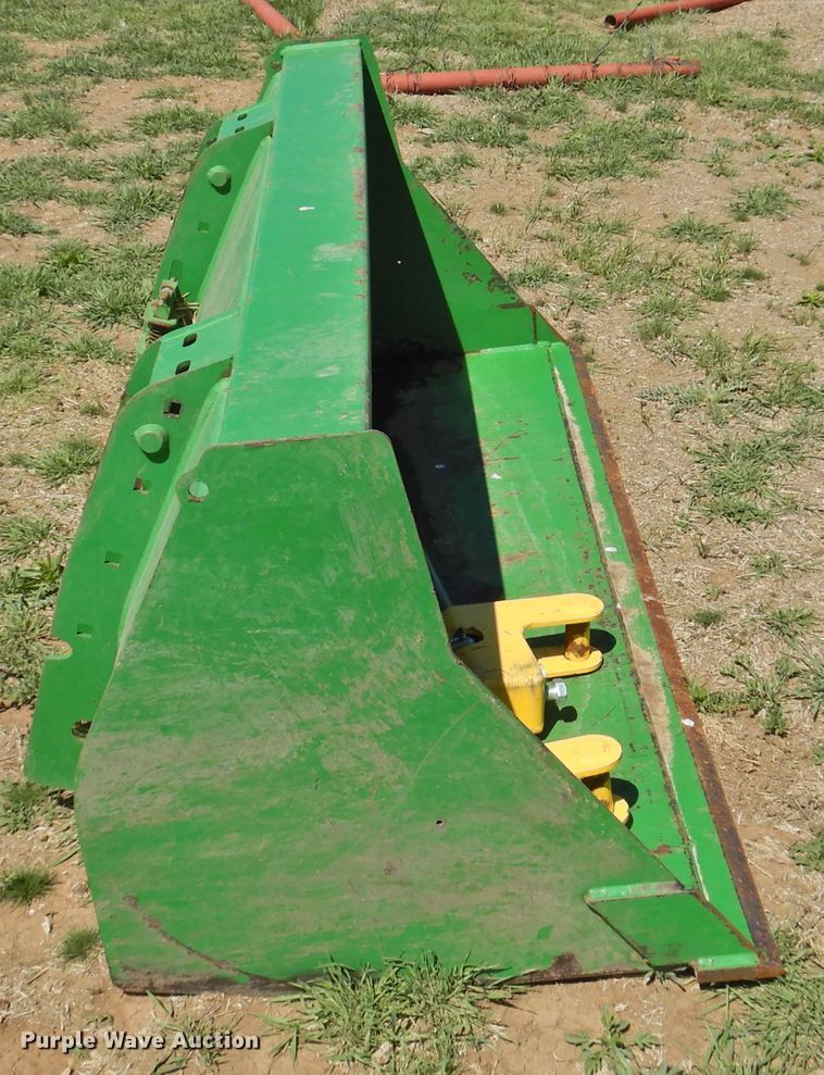 image for item DI0083 2005 John Deere 6420 MFWD tractor