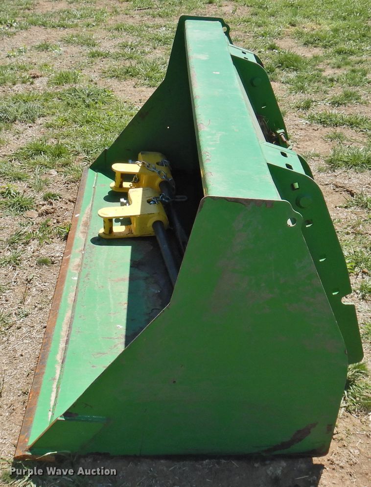 image for item DI0083 2005 John Deere 6420 MFWD tractor