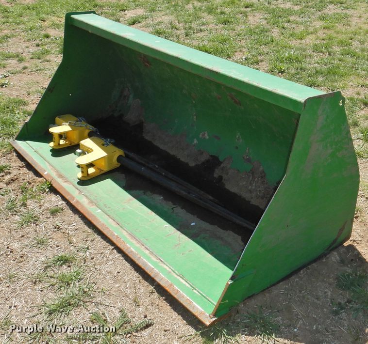 image for item DI0083 2005 John Deere 6420 MFWD tractor