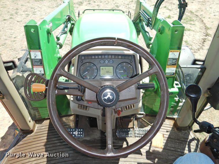image for item DI0083 2005 John Deere 6420 MFWD tractor