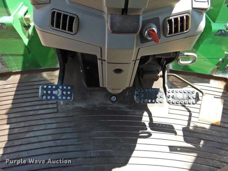 image for item DI0083 2005 John Deere 6420 MFWD tractor