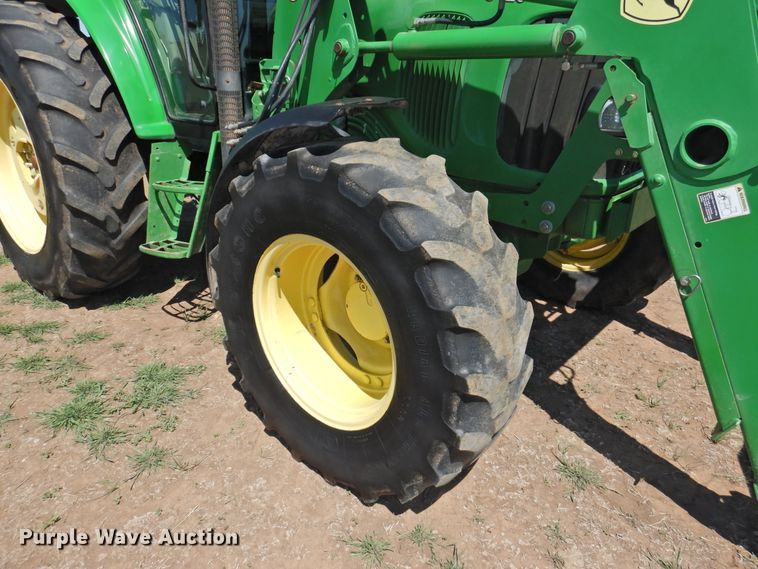 image for item DI0083 2005 John Deere 6420 MFWD tractor