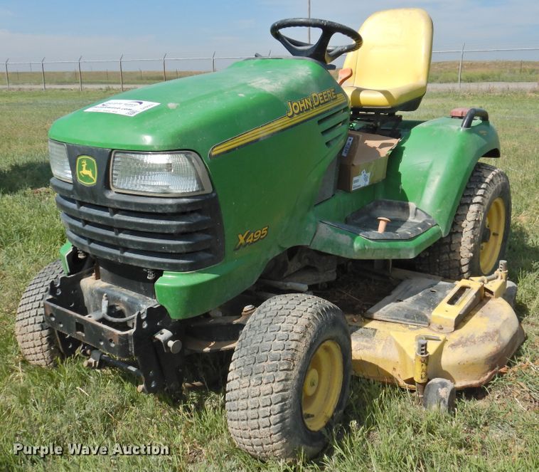 image for item DI0091 John Deere X495 lawn mower