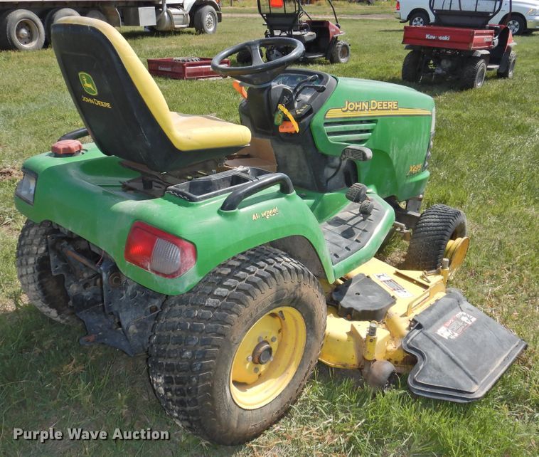 image for item DI0091 John Deere X495 lawn mower