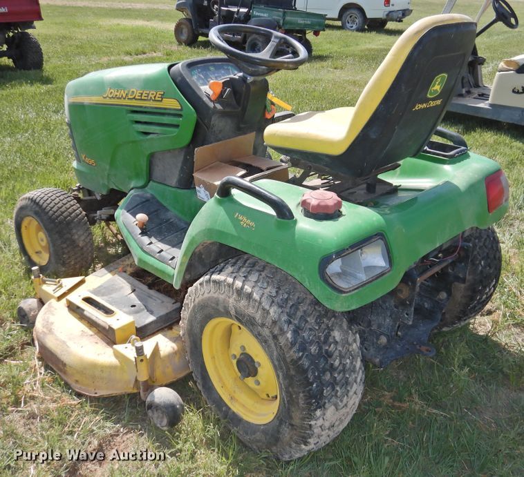 image for item DI0091 John Deere X495 lawn mower