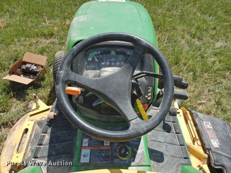image for item DI0091 John Deere X495 lawn mower
