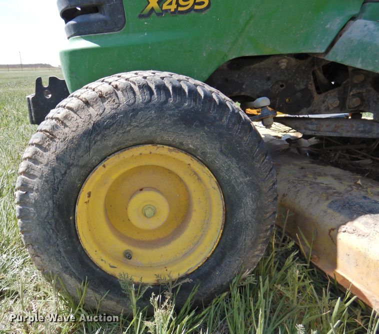 image for item DI0091 John Deere X495 lawn mower