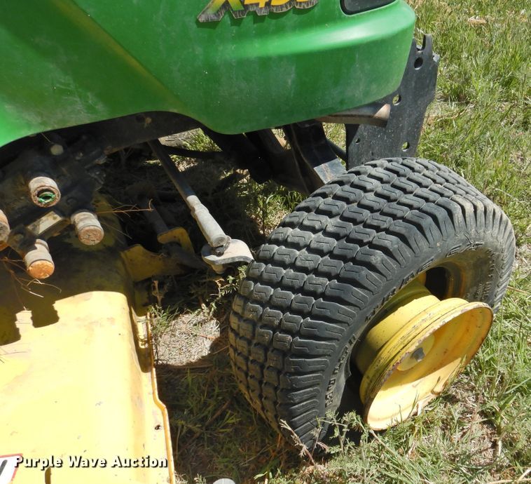 image for item DI0091 John Deere X495 lawn mower