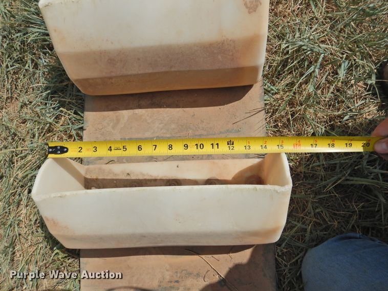 image for item DI0095 Approximately 234 Tapco conveyor buckets with conveyor belt