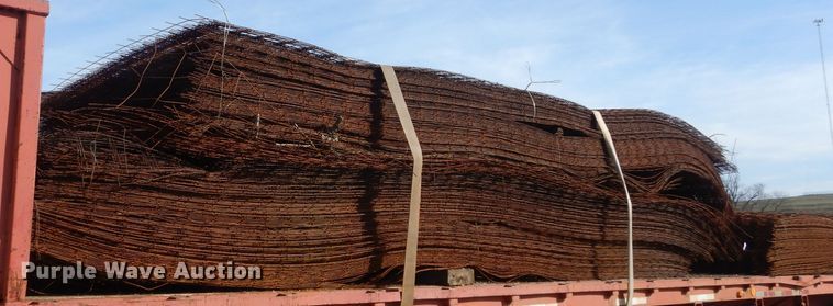 image for item GK9122 Approximately 150 wire panels