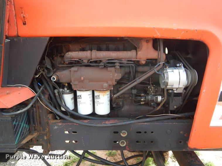 image for item GK9123 1975 Allis Chalmers AC7060 tractor