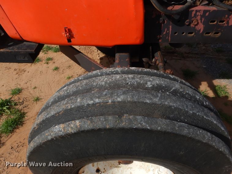 image for item GK9123 1975 Allis Chalmers AC7060 tractor