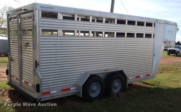 image for item GK9124 2010 Universal STK-16GN livestock trailer