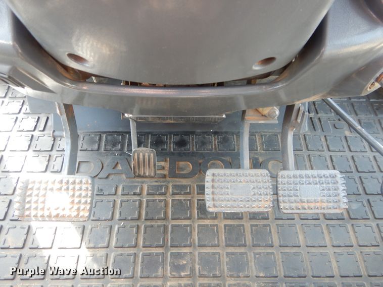 image for item GK9125 2007 Kioti DK65S MFWD tractor