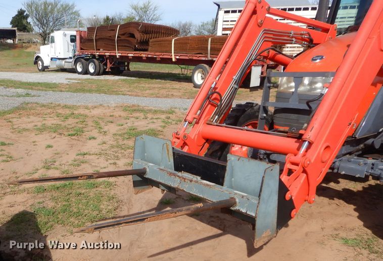 image for item GK9125 2007 Kioti DK65S MFWD tractor