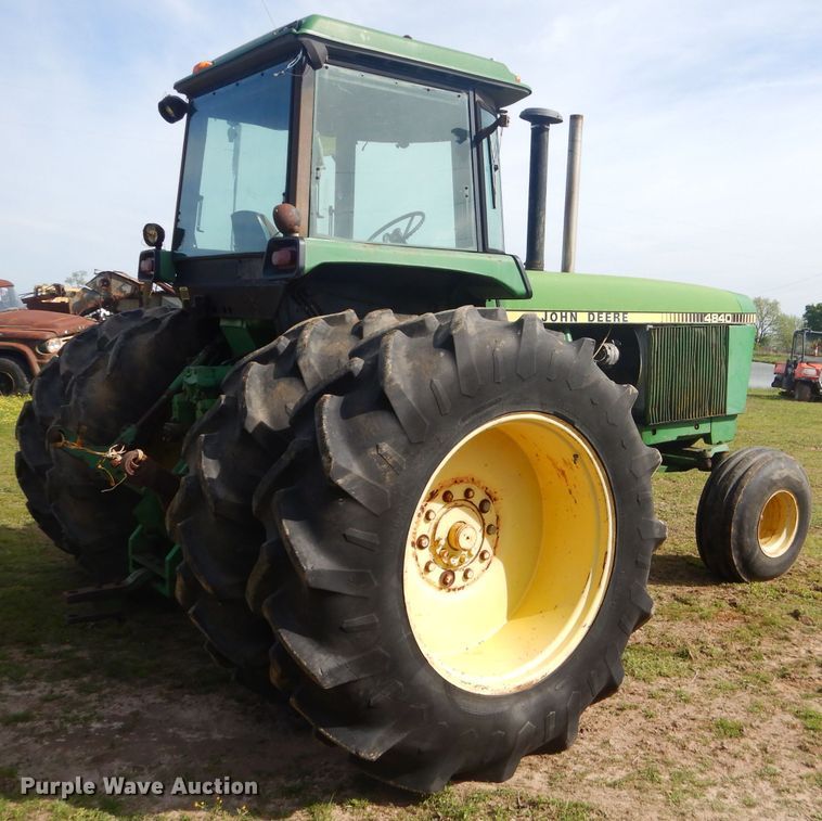 image for item GN9244 John Deere 4840 tractor