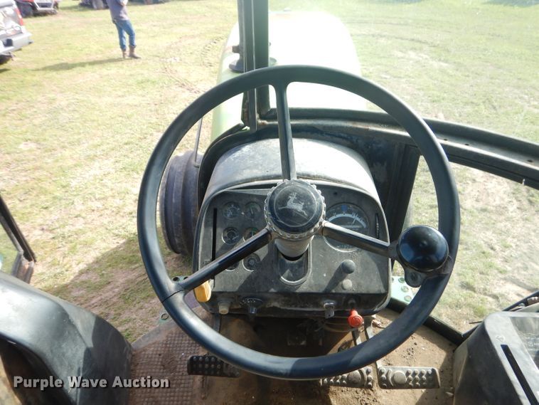 image for item GN9244 John Deere 4840 tractor