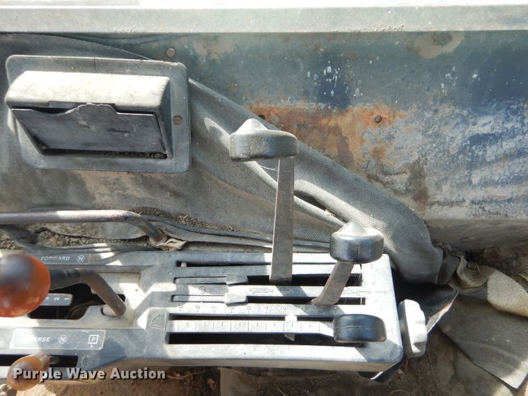 image for item GN9244 John Deere 4840 tractor