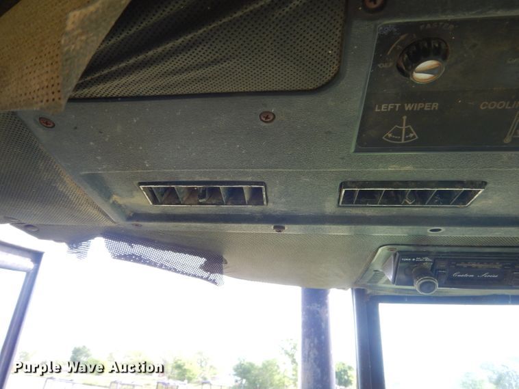 image for item GN9244 John Deere 4840 tractor