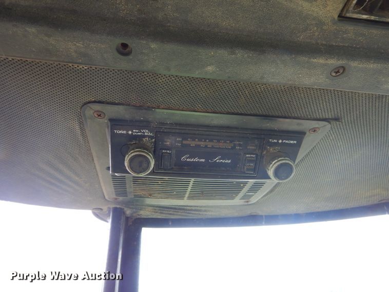 image for item GN9244 John Deere 4840 tractor