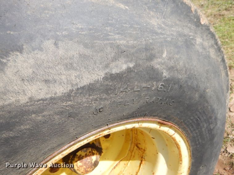 image for item GN9244 John Deere 4840 tractor